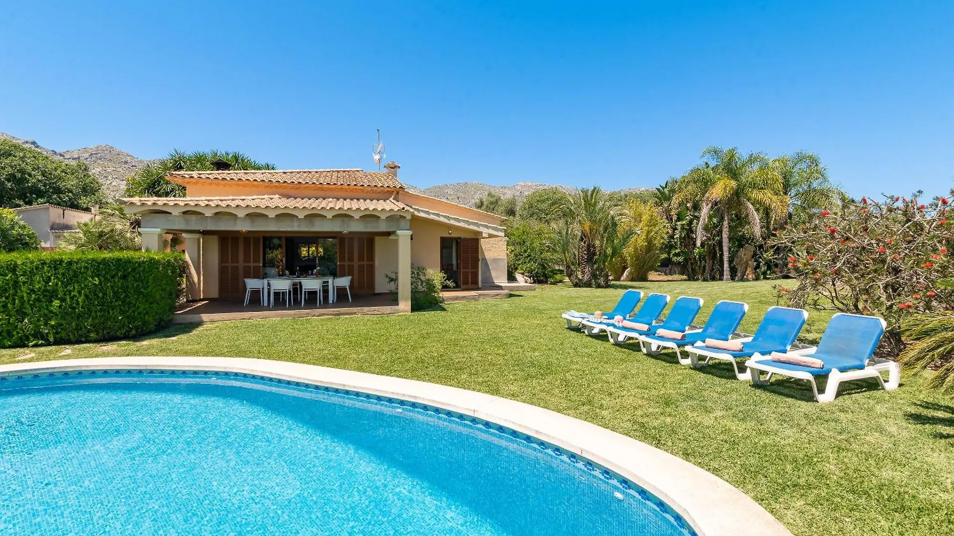 Villa Francisco Pollença 0*,